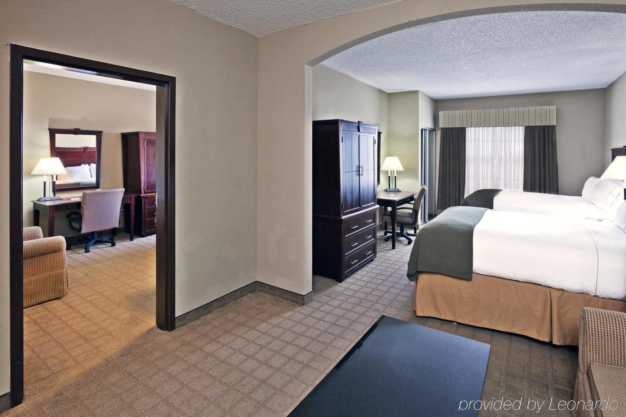 Holiday Inn Express Hotel & Suites Shawnee I-40 By Ihg Bilik gambar